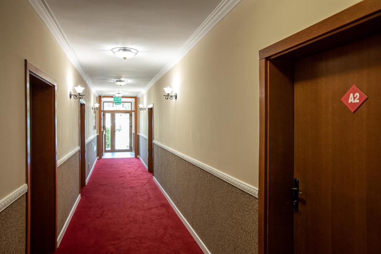 Hotel Vila Lago Palić エクステリア 写真