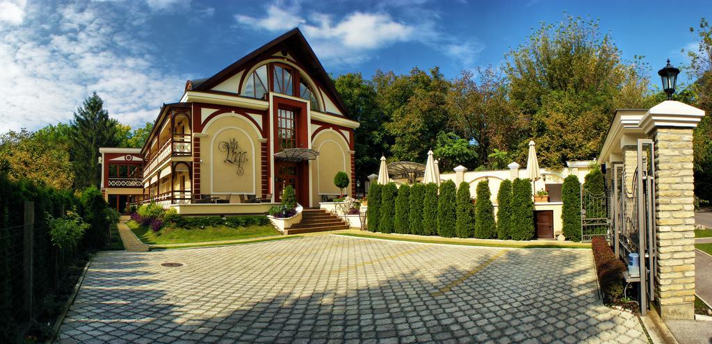 Hotel Vila Lago Palić エクステリア 写真