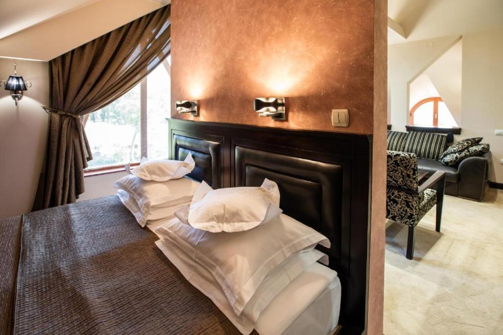 Hotel Vila Lago Palić エクステリア 写真
